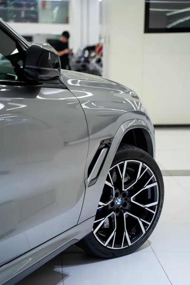 2021 BMW X6 M — миниатюра 14