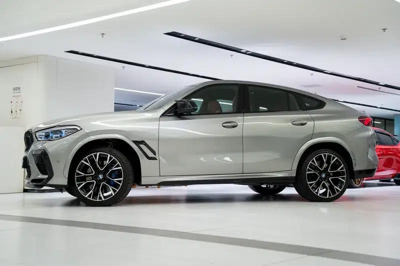 2021 BMW X6 M — миниатюра 3