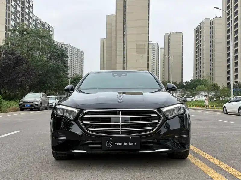 Mercedes-Benz E-Class 2024 E 300 L Fashion Sedan — миниатюра 2