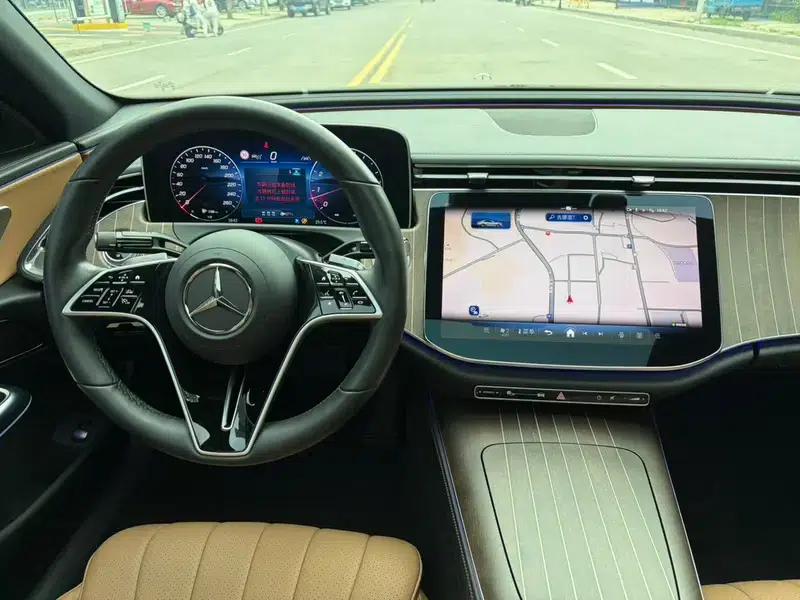 Mercedes-Benz E-Class 2024 E 300 L Fashion Sedan — миниатюра 11