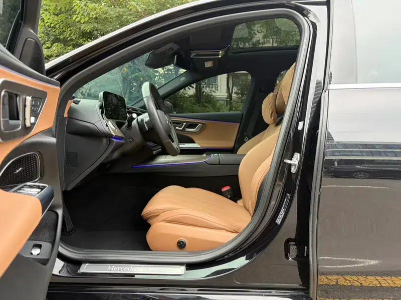 Mercedes-Benz E-Class 2024 E 300 L Fashion Sedan — миниатюра 12