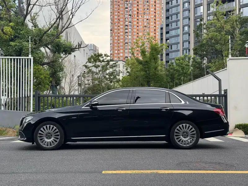 Mercedes-Benz E-Class 2020 Facelift E 300 L Special Edition — миниатюра 4