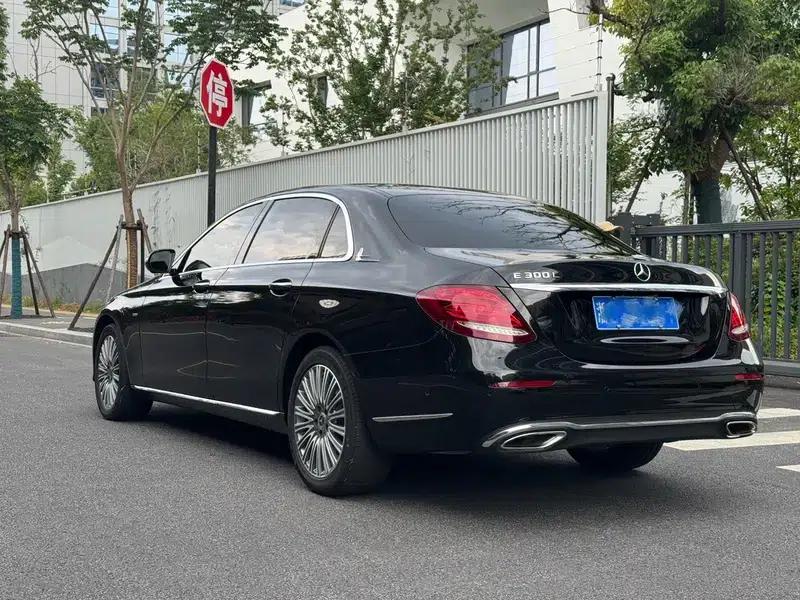Mercedes-Benz E-Class 2020 Facelift E 300 L Special Edition — миниатюра 5