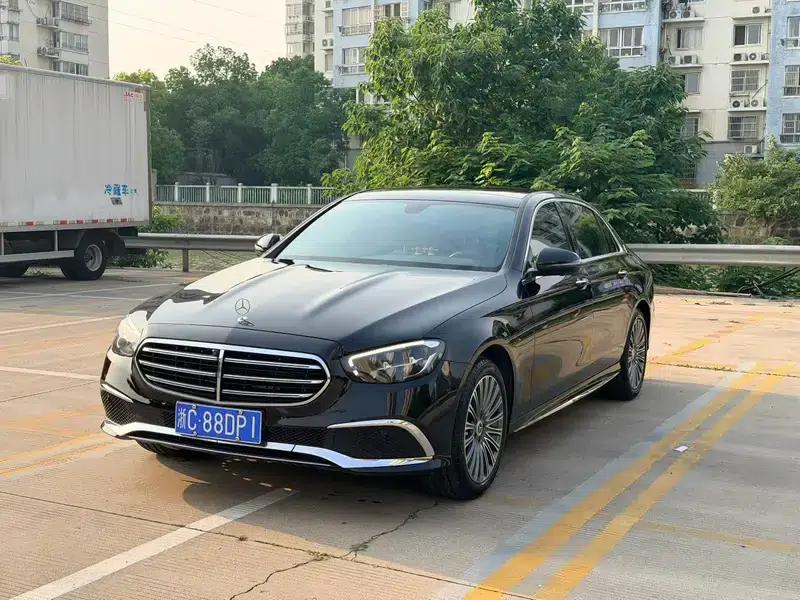 Mercedes-Benz E-Class 2021 Facelift E 300 L Fashion Sport Sedan — миниатюра 1