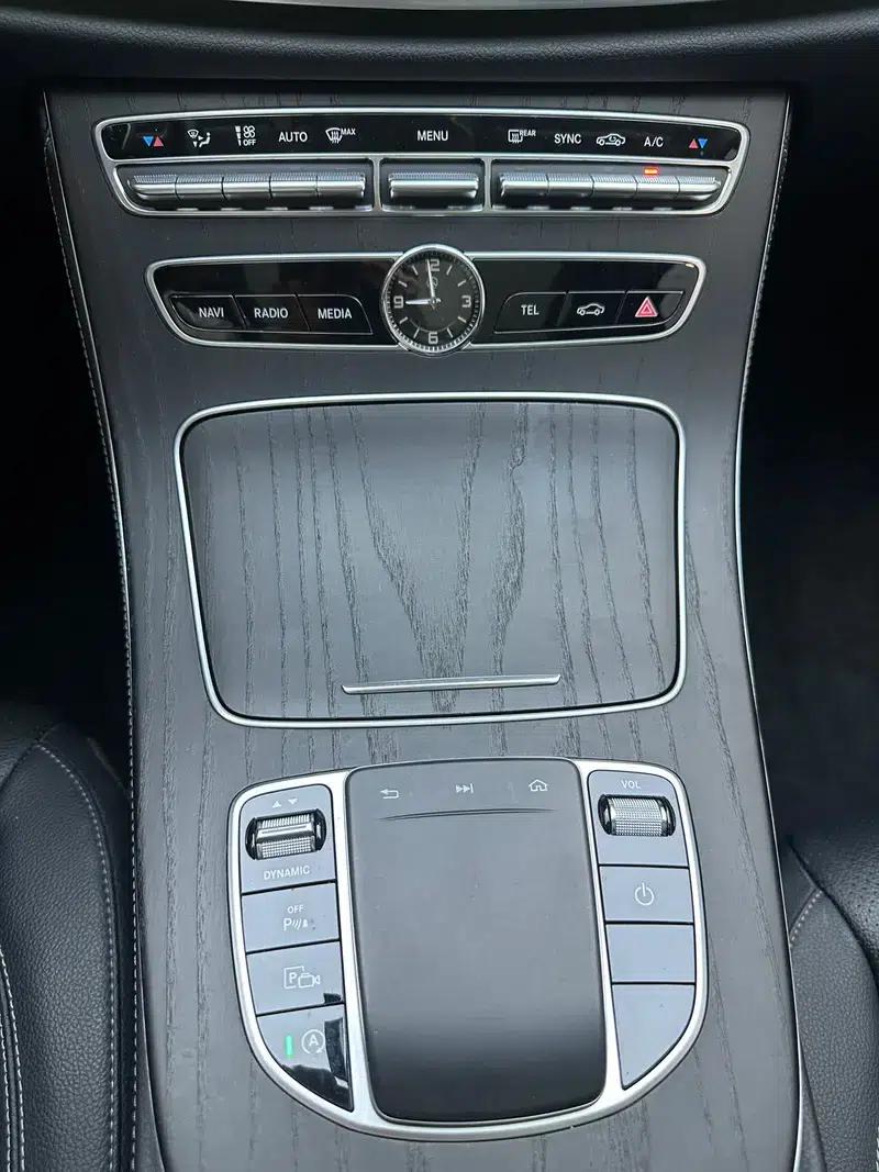 Mercedes-Benz E-Class 2020 Facelift E 300 L Sport Style — миниатюра 9