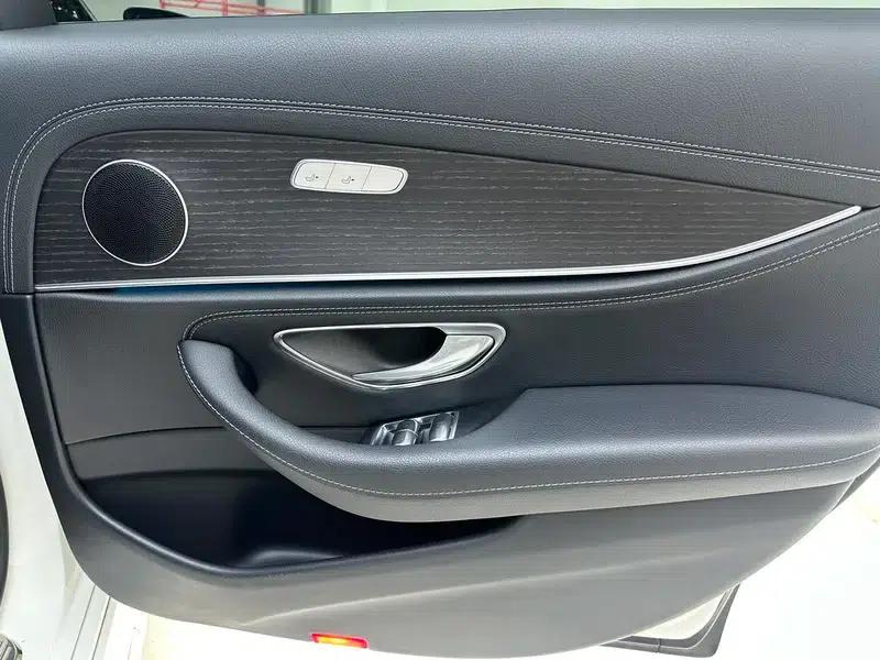 Mercedes-Benz E-Class 2020 Facelift E 300 L Sport Style — миниатюра 10