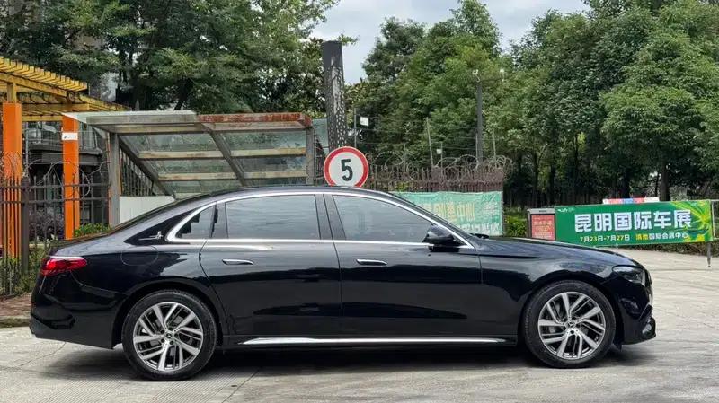 Mercedes-Benz E-Class 2025 Facelift E 300 L Fashion Sedan — миниатюра 8