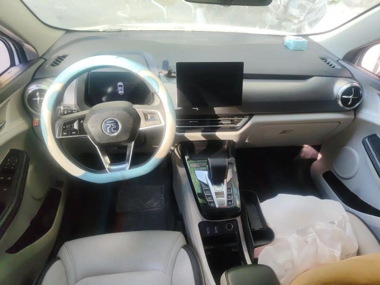 BYD Yuan Pro 2021 "Love for a Lifetime" Edition — миниатюра 9