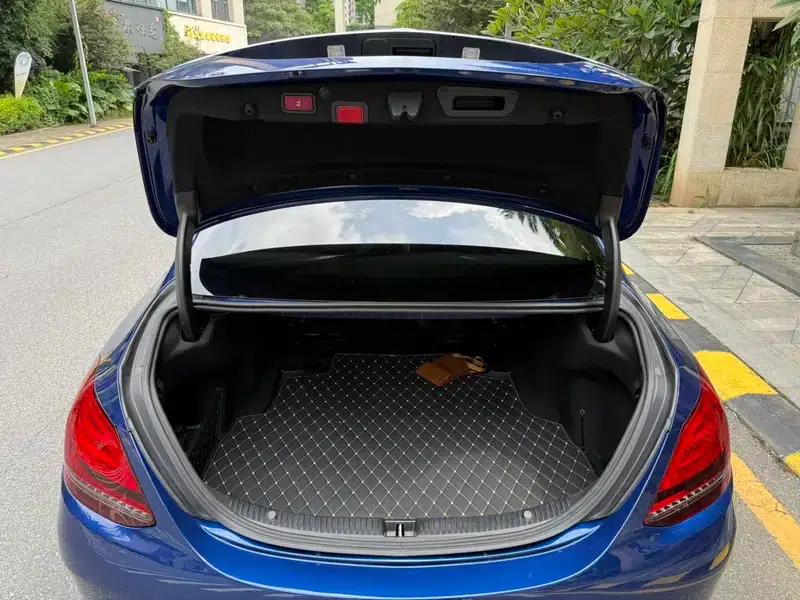 2021 Mercedes-Benz C-Class C 260 L Sport Edition — миниатюра 23