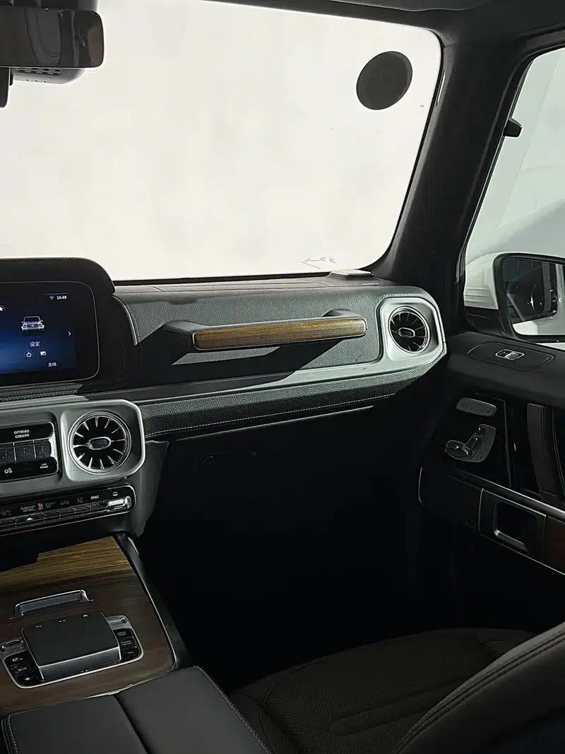 Mercedes-Benz G-Class 2025 3.0T Automatic 4WD 5-seater (Parallel Import) — миниатюра 10