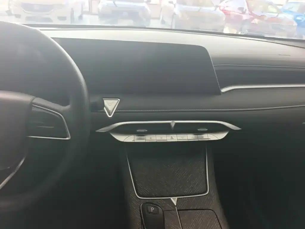 Venucia V2021 260T Idol Edition — миниатюра 13