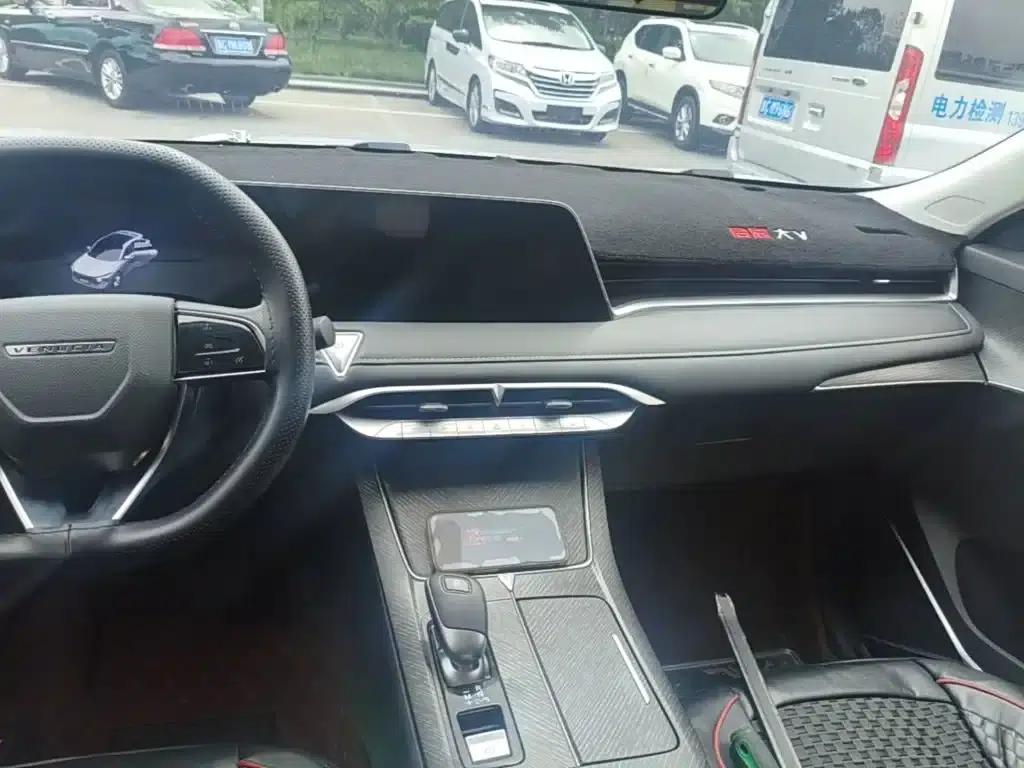 Venucia V2021 260T Idol Edition — миниатюра 9