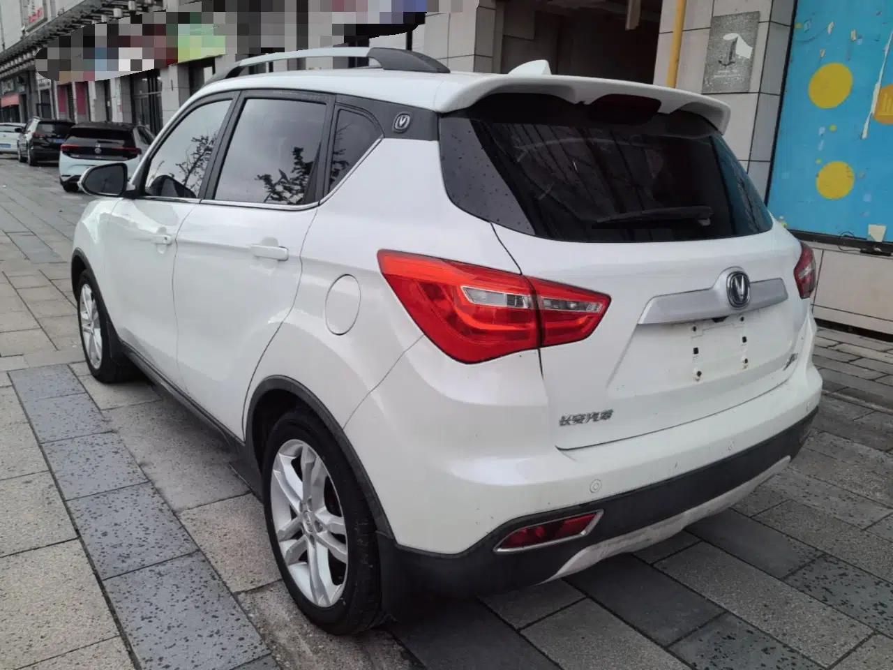 CHANGAN CS35 2017 1.6L Automatic Luxury Model — миниатюра 4