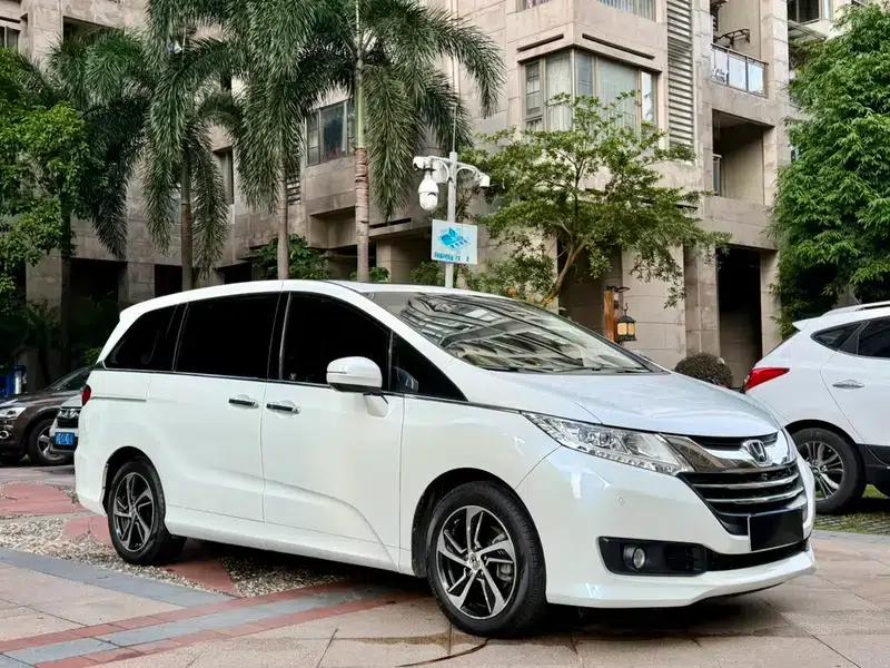 2015 Odyssey 2.4L Supreme Edition — миниатюра 3
