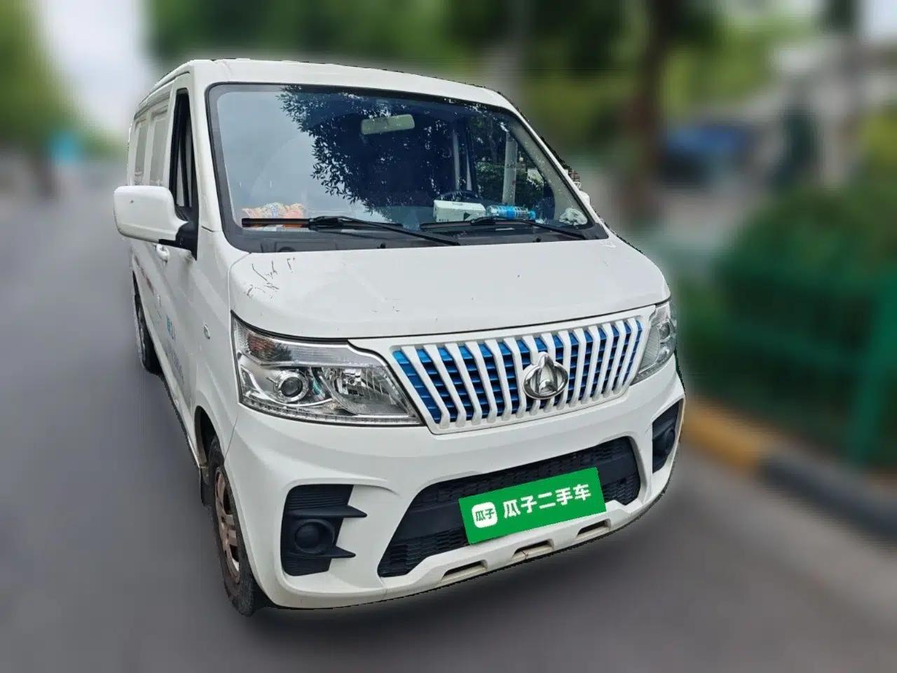CHANGAN KAICHENG Ruixing EM60 2022 Pure Electric Van 4498 mm Long Flat Roof with Rear-Hinged Doors 2 Seats 60 kW 41.86 kWh — миниатюра 3