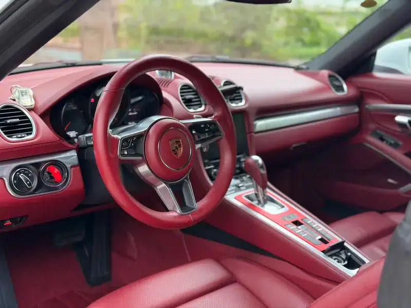 2020 Porsche 718 Boxster 2.0T — миниатюра 10