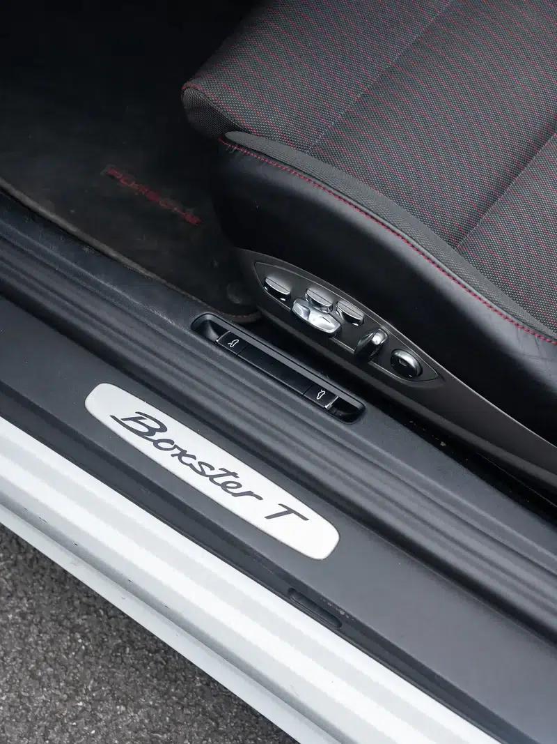 2019 Porsche 718 Boxster T — миниатюра 10