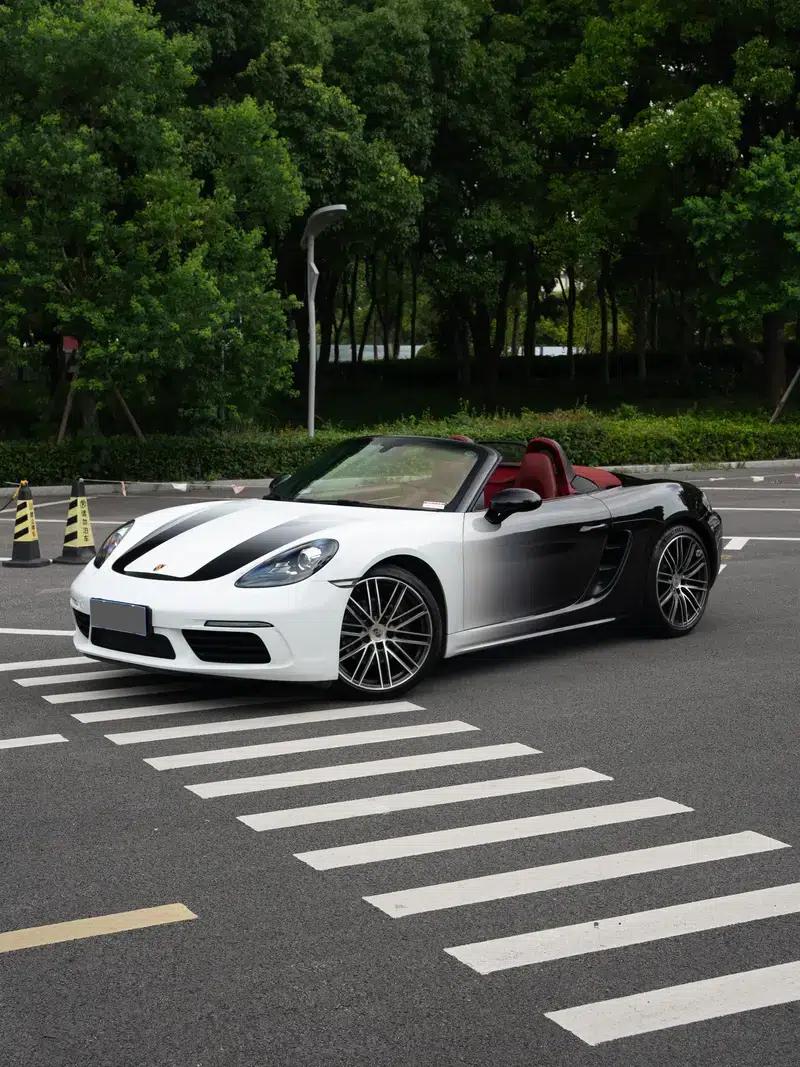 2023 Porsche 718 Boxster 2.0T — миниатюра 1
