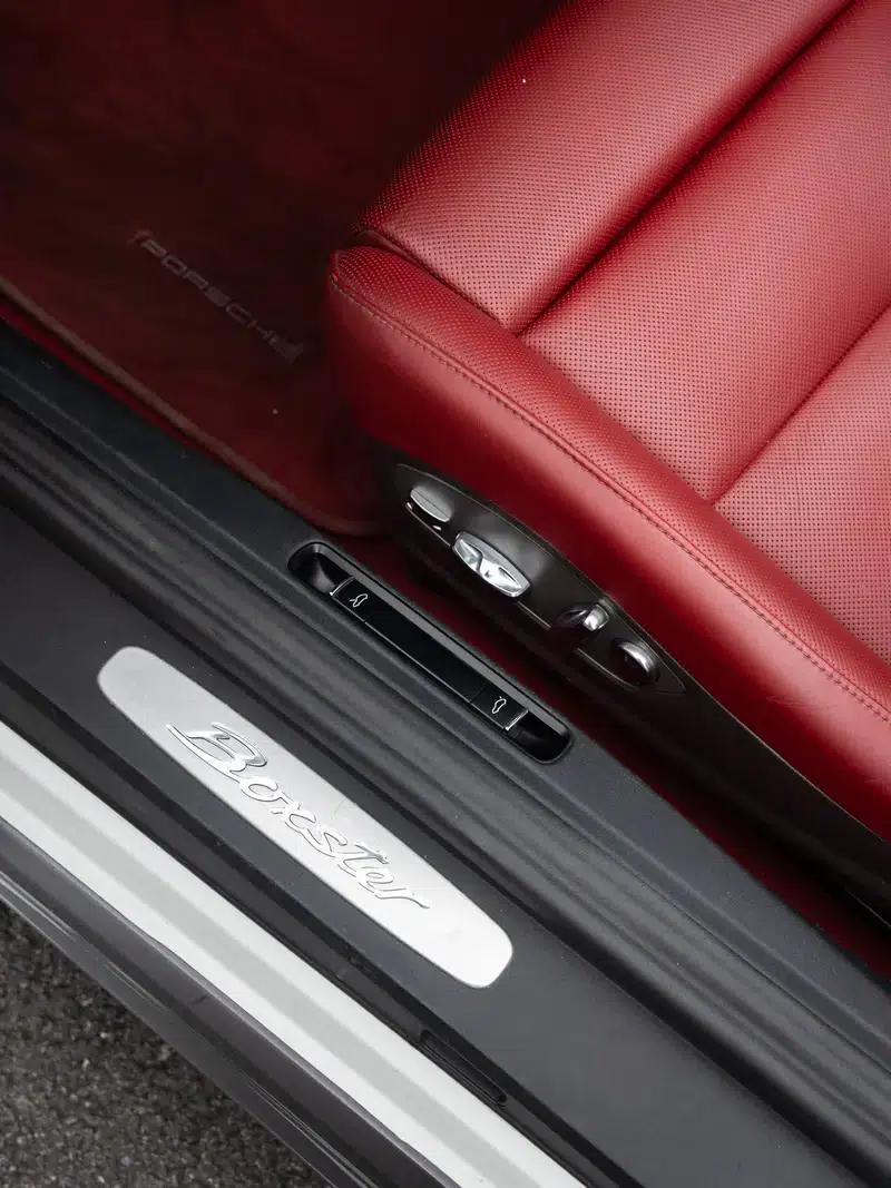 2023 Porsche 718 Boxster 2.0T — миниатюра 11