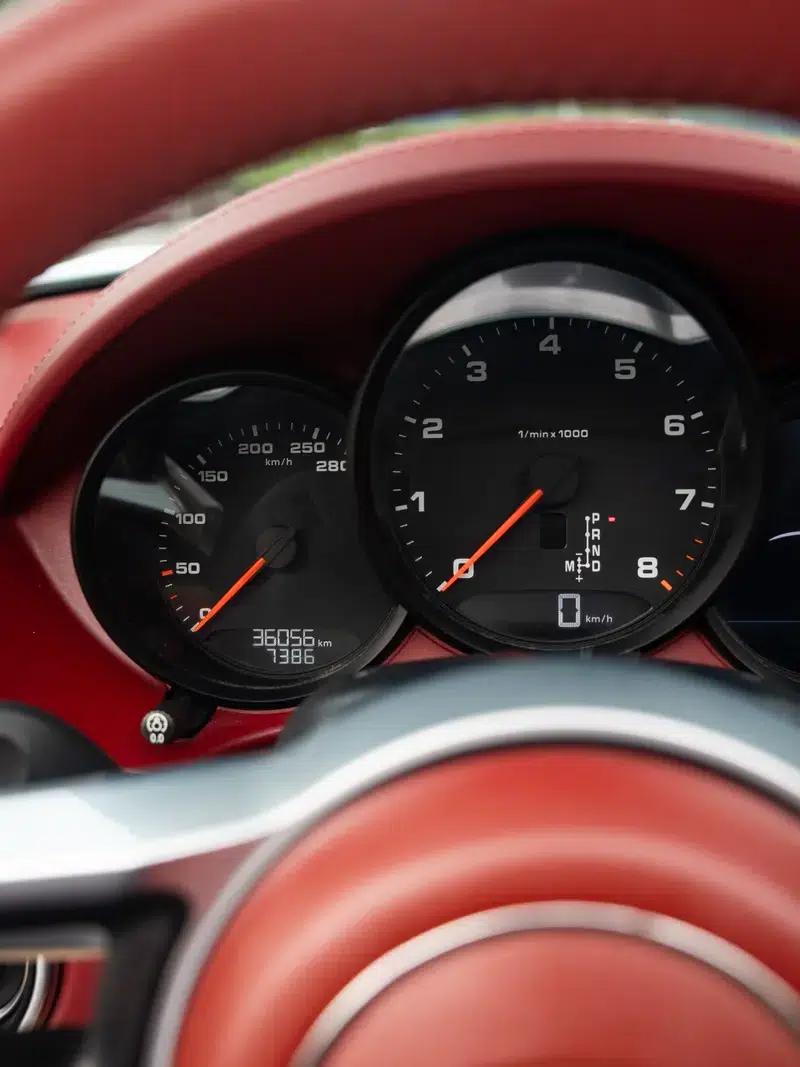2023 Porsche 718 Boxster 2.0T — миниатюра 15