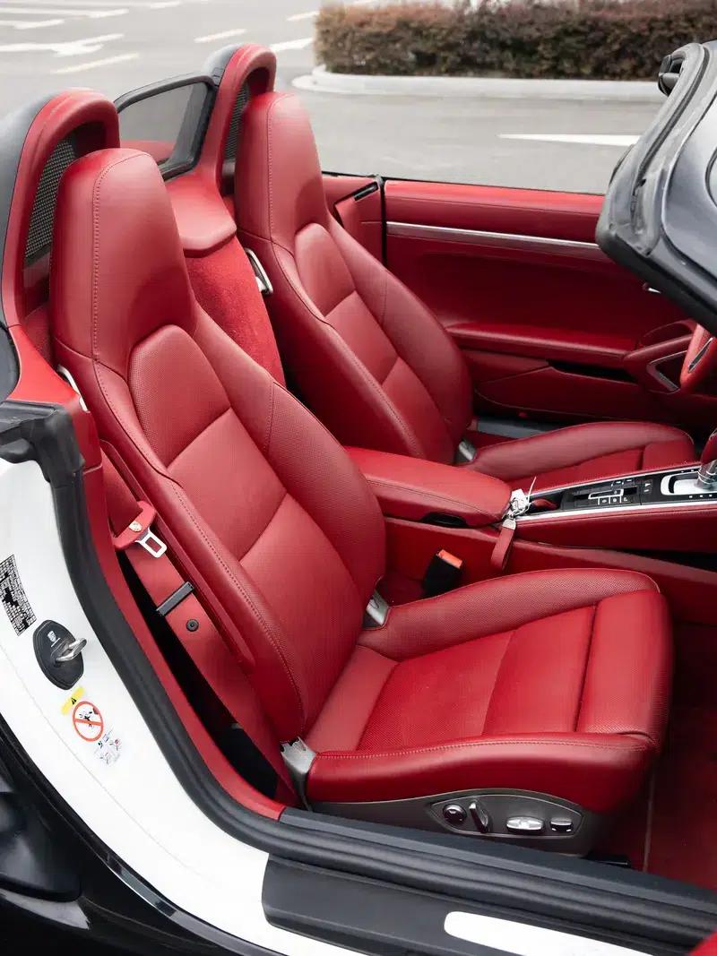 2023 Porsche 718 Boxster 2.0T — миниатюра 17
