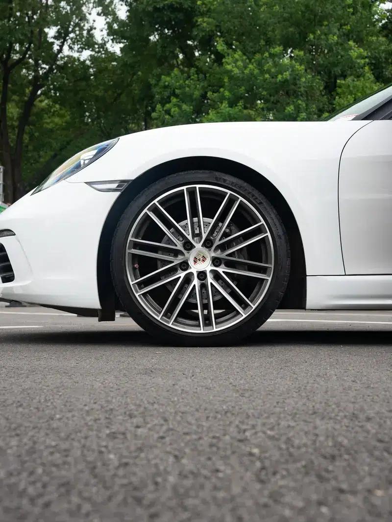 2023 Porsche 718 Boxster 2.0T — миниатюра 8