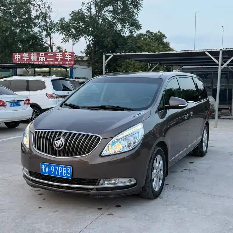 Buick GL8 2014 3.0L XT Luxury Business Flagship Edition — миниатюра 1