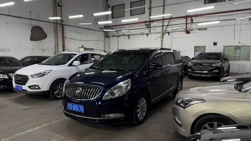 Buick GL8 2013 3.0L GT Luxury Business Edition — миниатюра 1