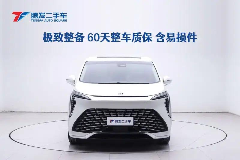 Century 2025 2.0T 7-Seat Luxury Edition — миниатюра 2