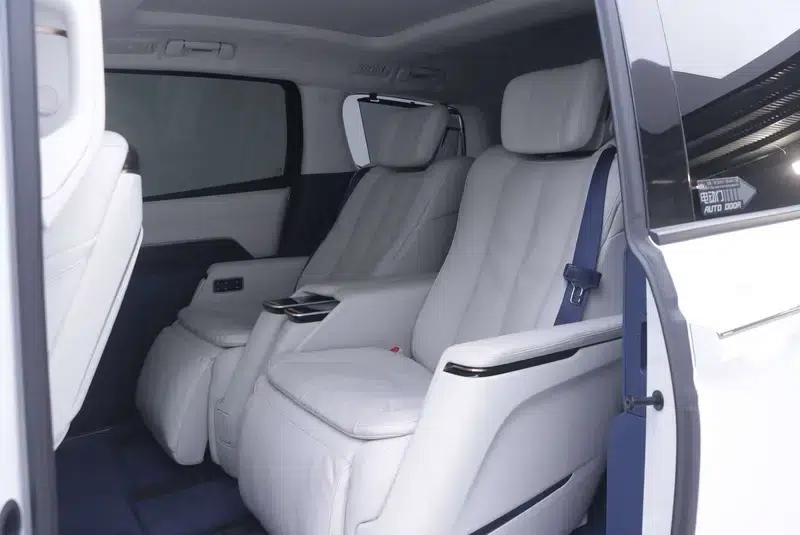 Century 2025 2.0T 7-Seat Luxury Edition — миниатюра 20