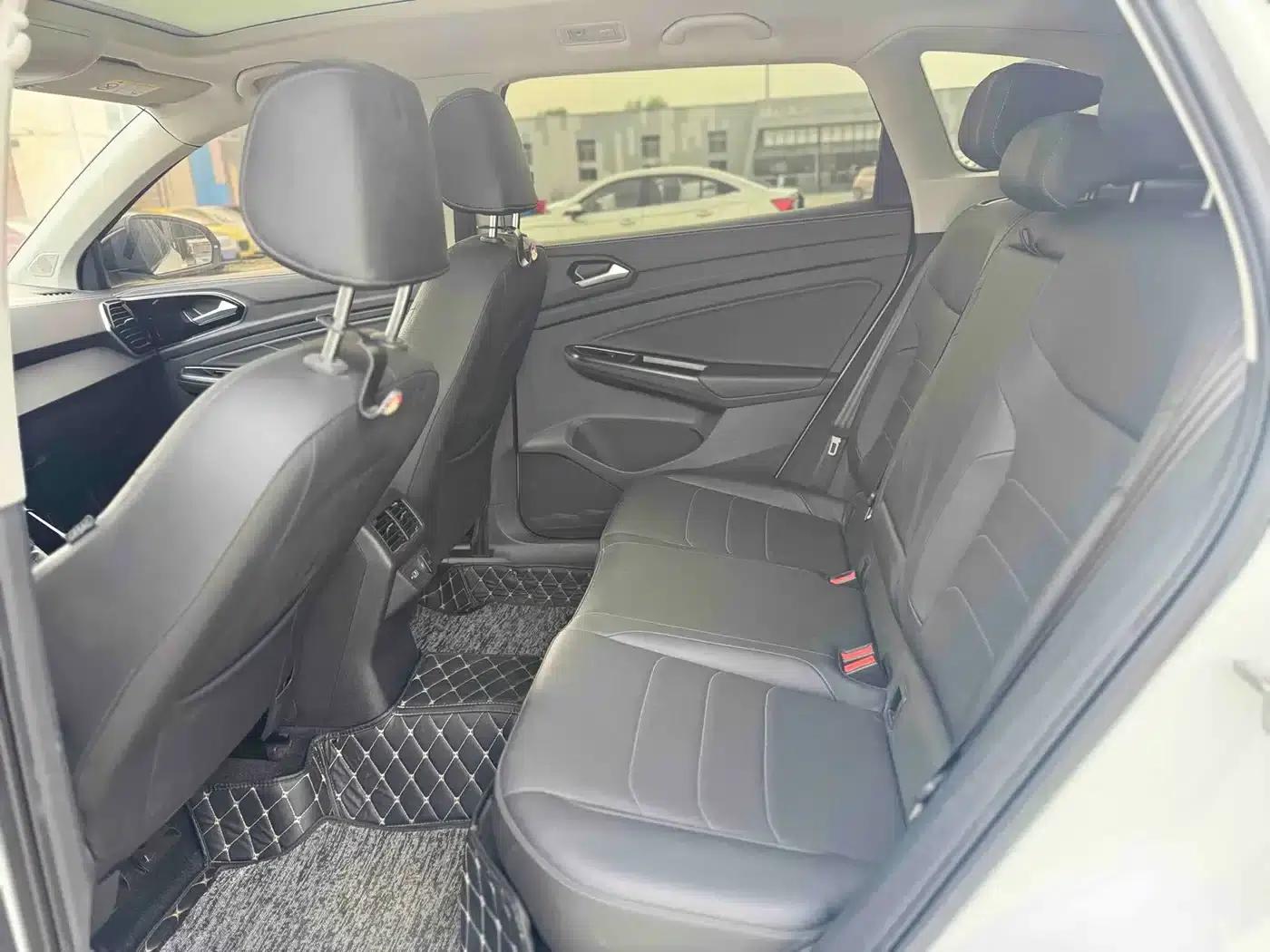 Jetta VS7 2021 Panda Edition 1.4T Automatic Enjoyment Edition — миниатюра 4