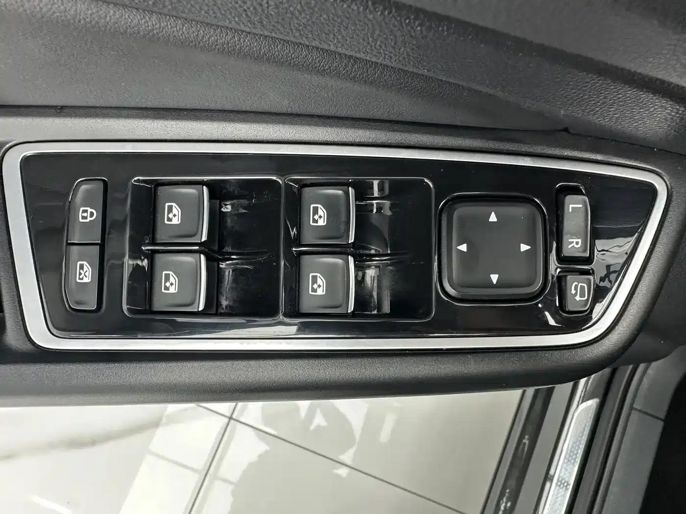 Jetta VS7 2022 Black Edition 1.4T Automatic Glory Pro — миниатюра 12