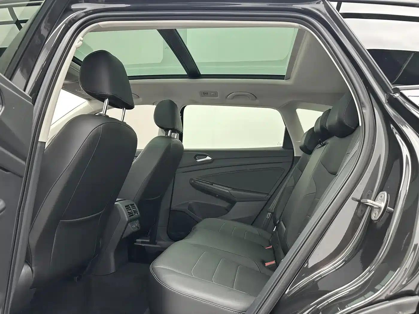 Jetta VS7 2022 Black Edition 1.4T Automatic Glory Pro — миниатюра 6