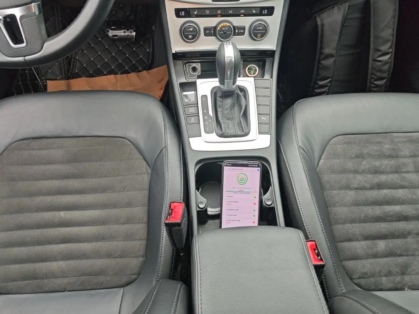 Volkswagen Magotan 2015 2.0 TSI Luxury Model — миниатюра 16