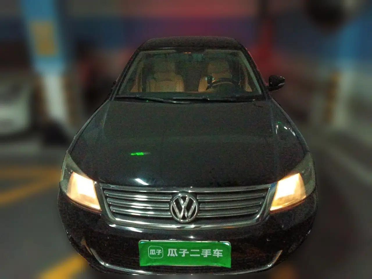 Volkswagen Passat 2011 1.8T Automatic Luxury Model — миниатюра 2