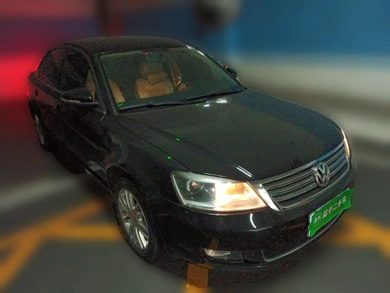 Volkswagen Passat 2011 1.8T Automatic Luxury Model — миниатюра 3