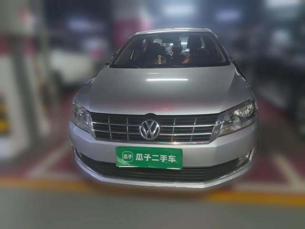 Volkswagen Lavida 2013 1.6L Automatic Comfort Edition — миниатюра 2