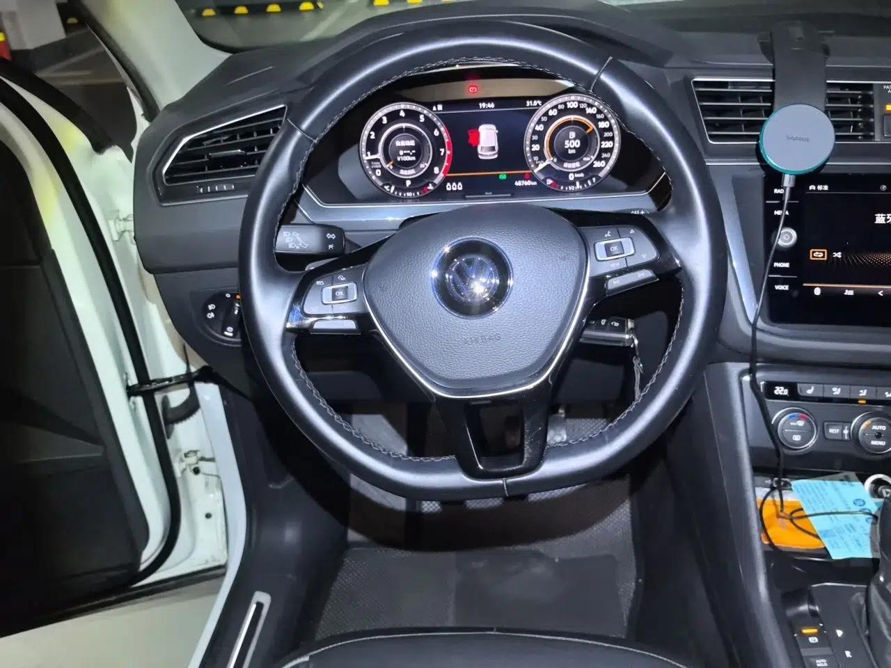 Volkswagen Tiguan 2018 330TSI All-Wheel-Drive Innovation Model — миниатюра 10