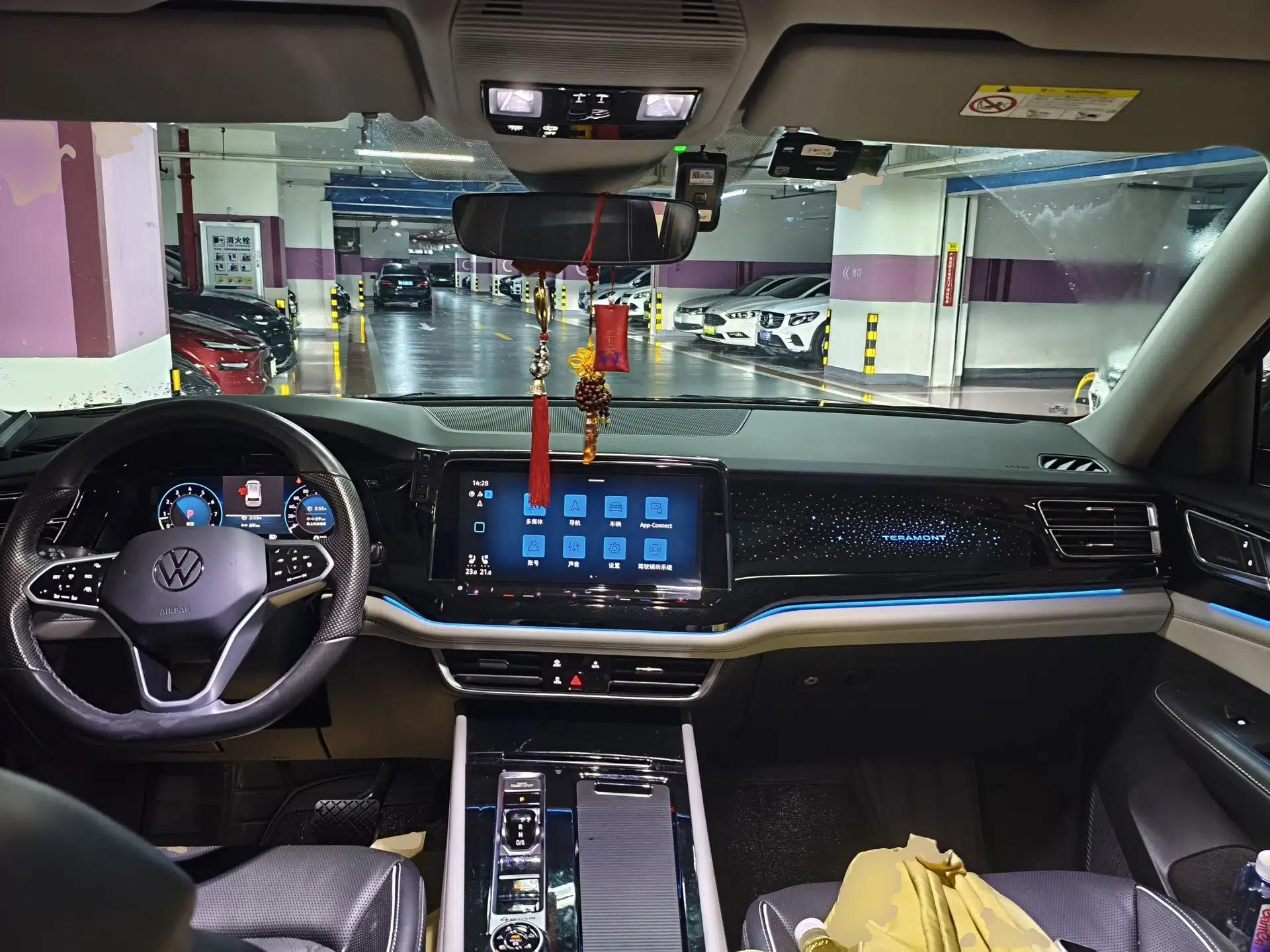 Volkswagen Teramont 2024 380TSI Four-Wheel Drive Prestige Luxury Edition — миниатюра 9