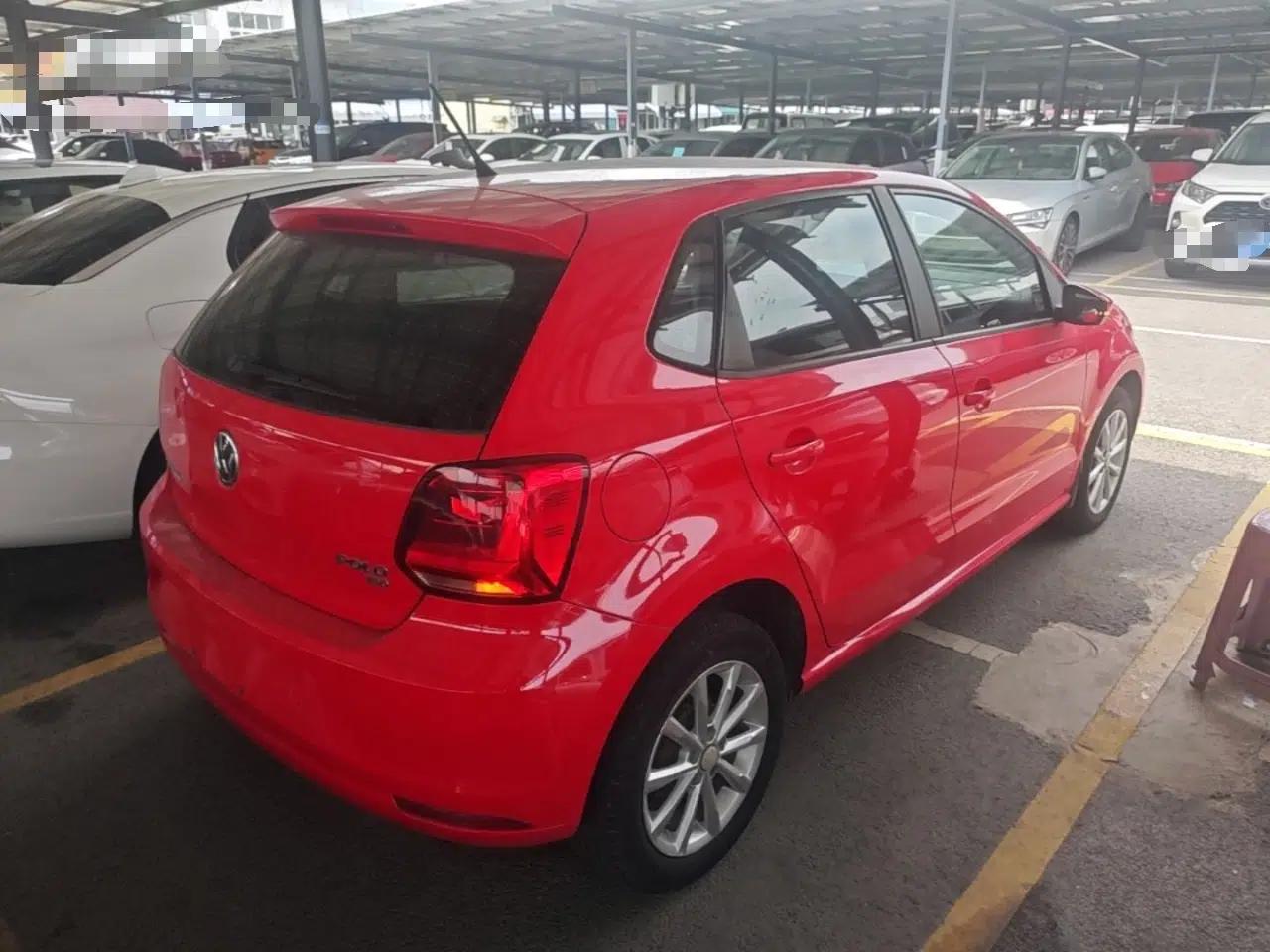 Volkswagen Polo 2016 1.6L Automatic Comfort Model — миниатюра 6