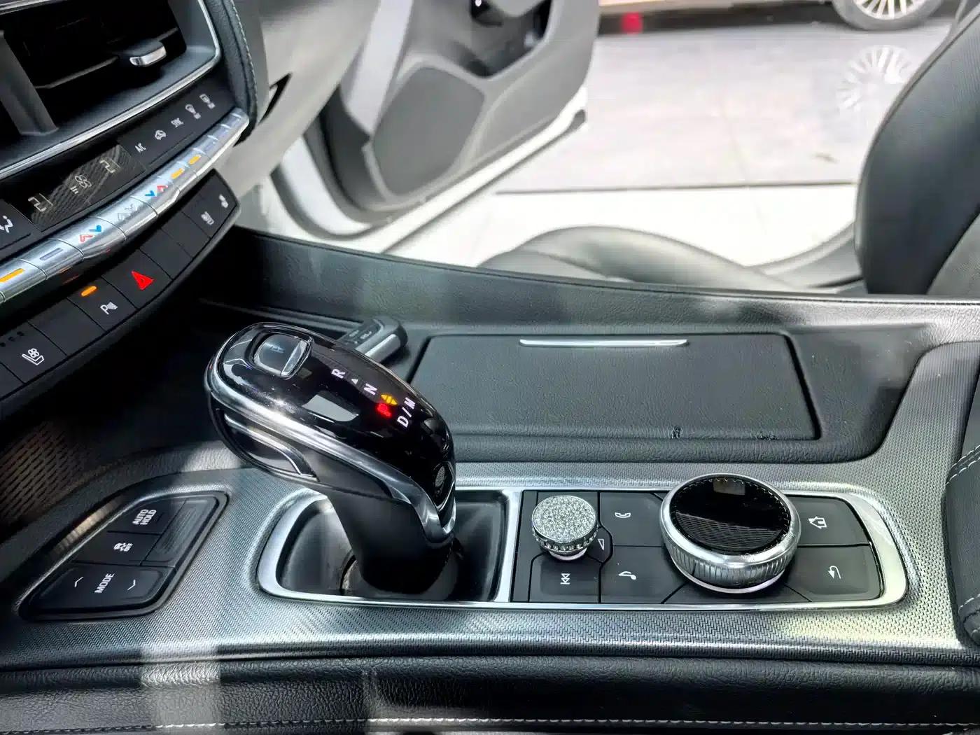 2022 Cadillac CT5 28T Luxury — миниатюра 11