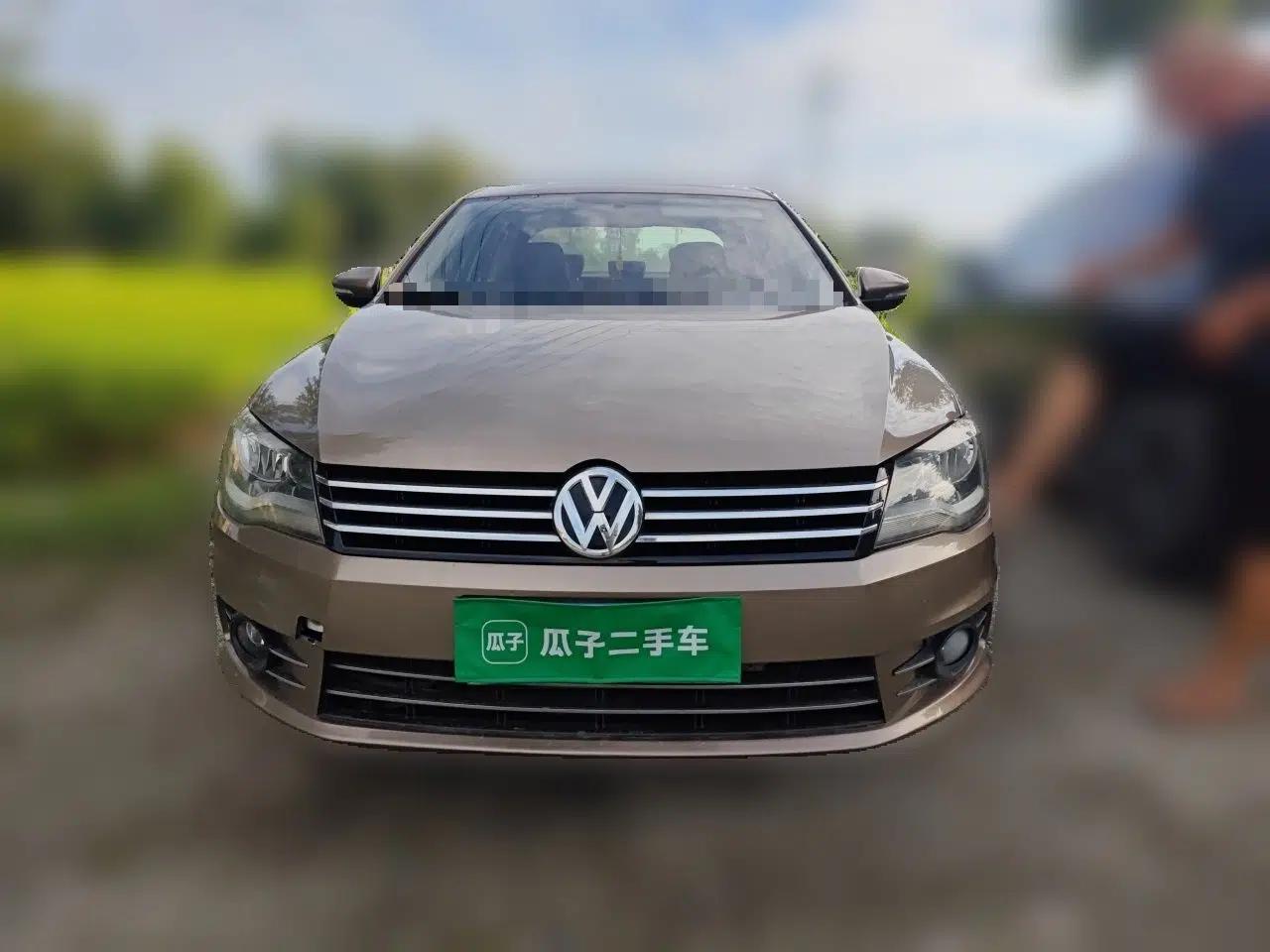 Volkswagen Bora 2015 Value Edition 1.6L Manual Fashionable Style — миниатюра 2