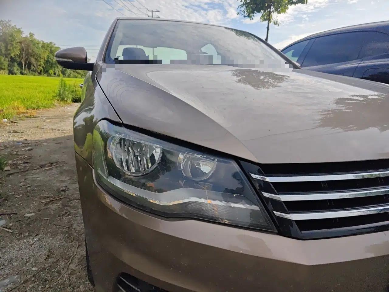 Volkswagen Bora 2015 Value Edition 1.6L Manual Fashionable Style — миниатюра 7
