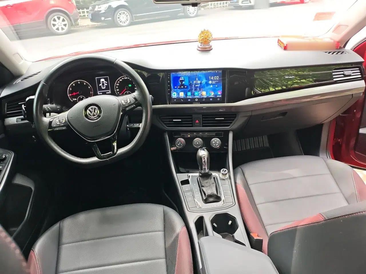 Volkswagen Bora 2019 1.5L Automatic Comfort Model — миниатюра 9