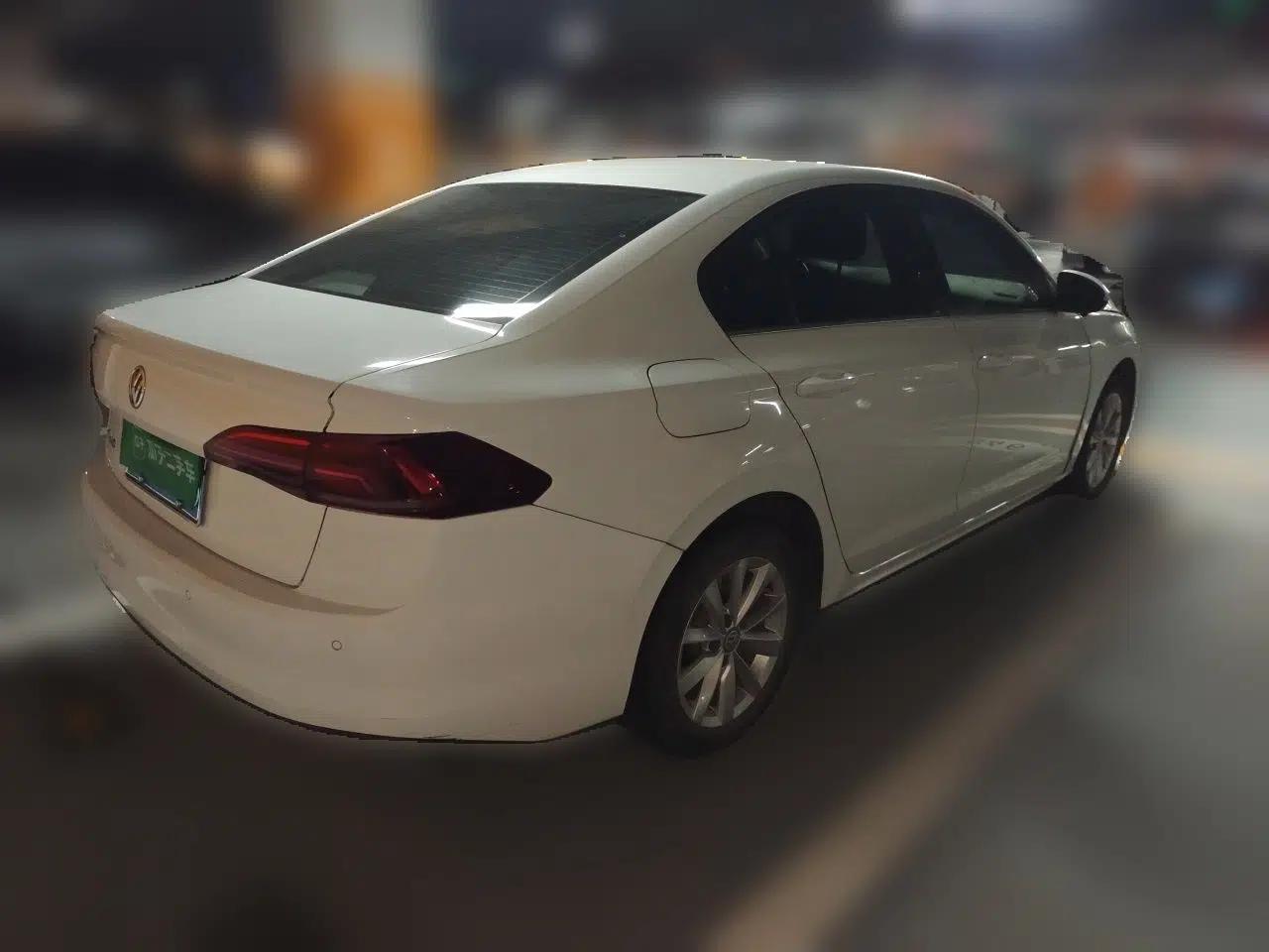 Volkswagen Bora 2020 1.5L Automatic Elite Version — миниатюра 6