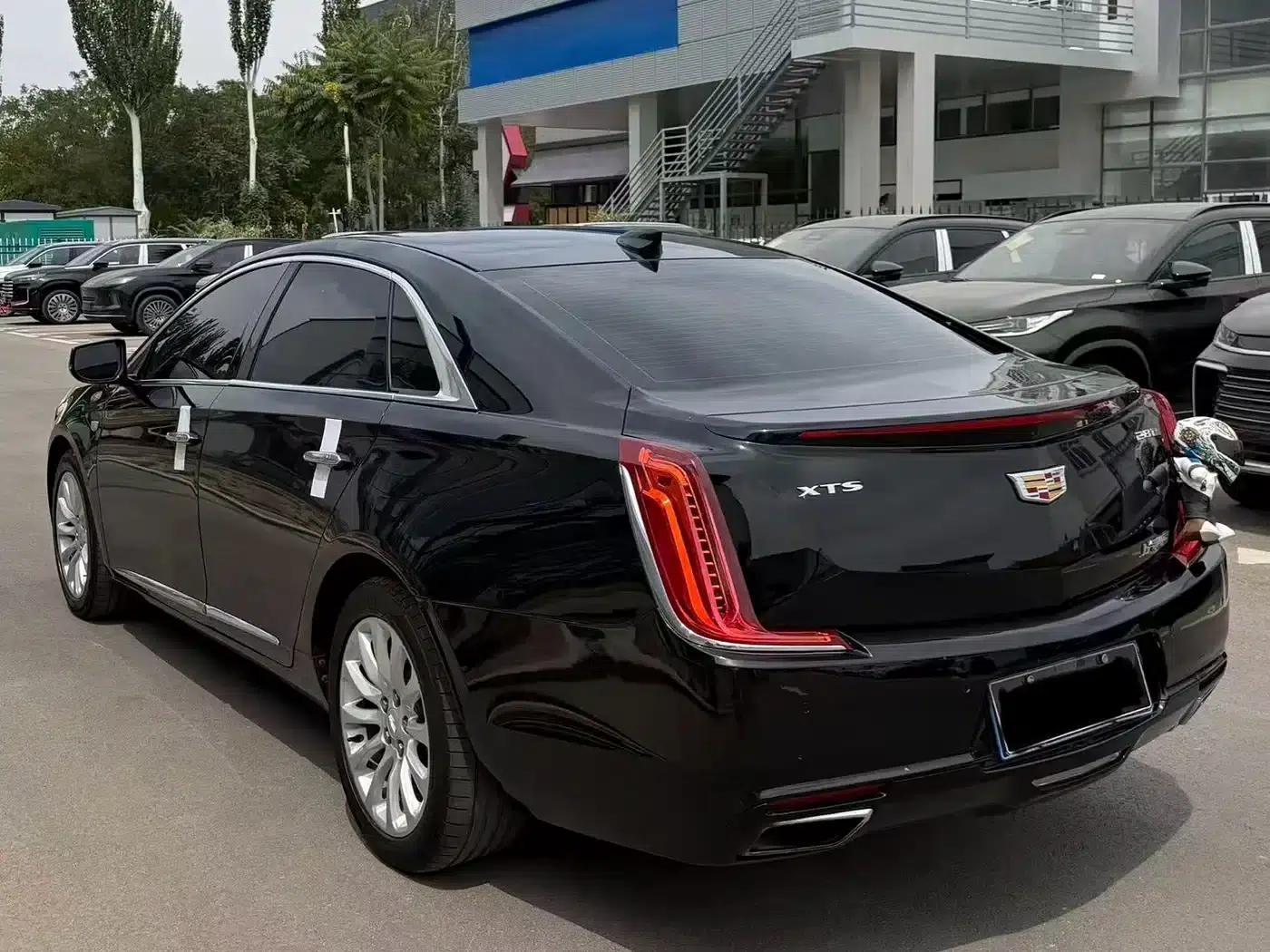 2018 Cadillac XTS 28T Elite — миниатюра 4