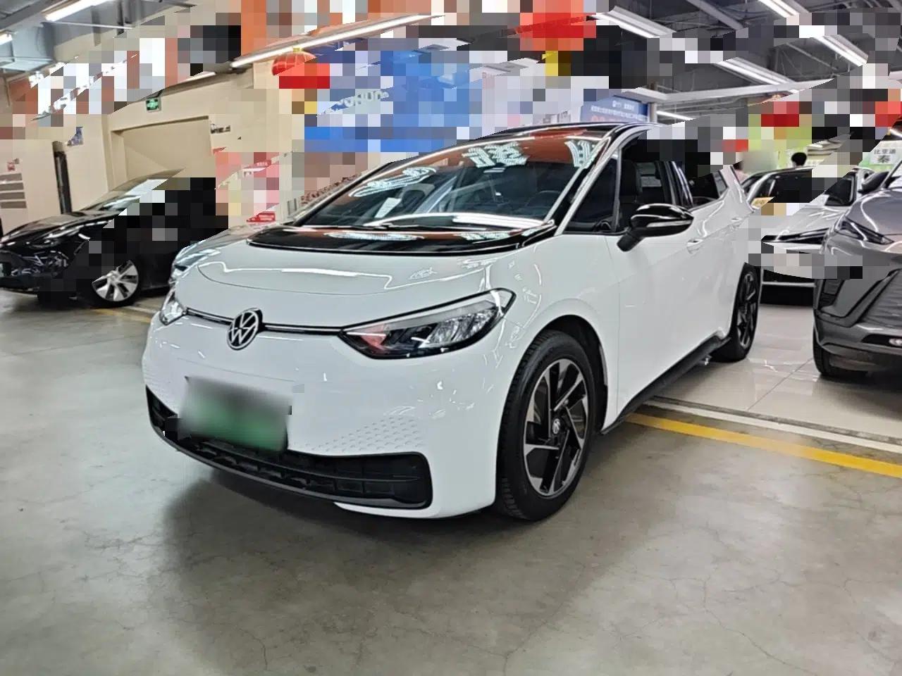 Volkswagen ID.3 2024 Outstanding Edition — миниатюра 1