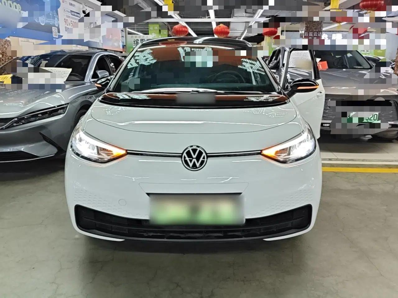 Volkswagen ID.3 2024 Outstanding Edition — миниатюра 2