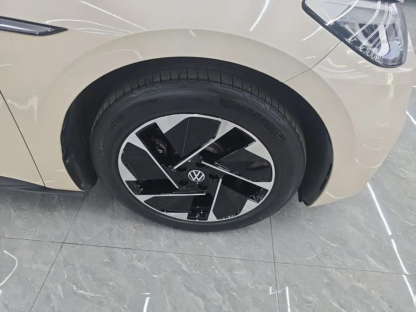 Volkswagen ID.3 2022 Active Pure Intelligent Enjoyment Edition — миниатюра 8