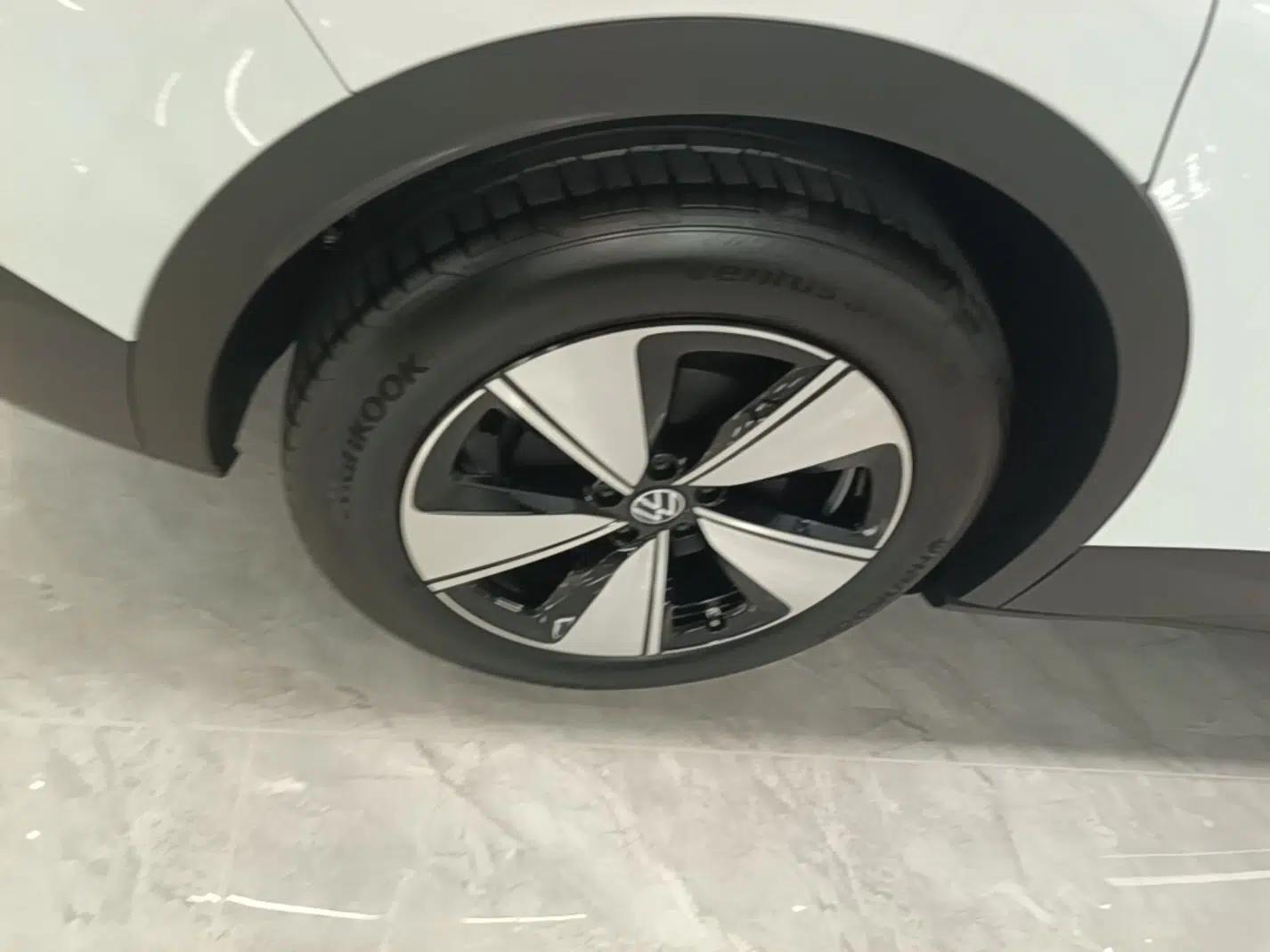 Volkswagen ID.4 X 2025 Revised Version Smart Edition Outstanding Grade — миниатюра 11